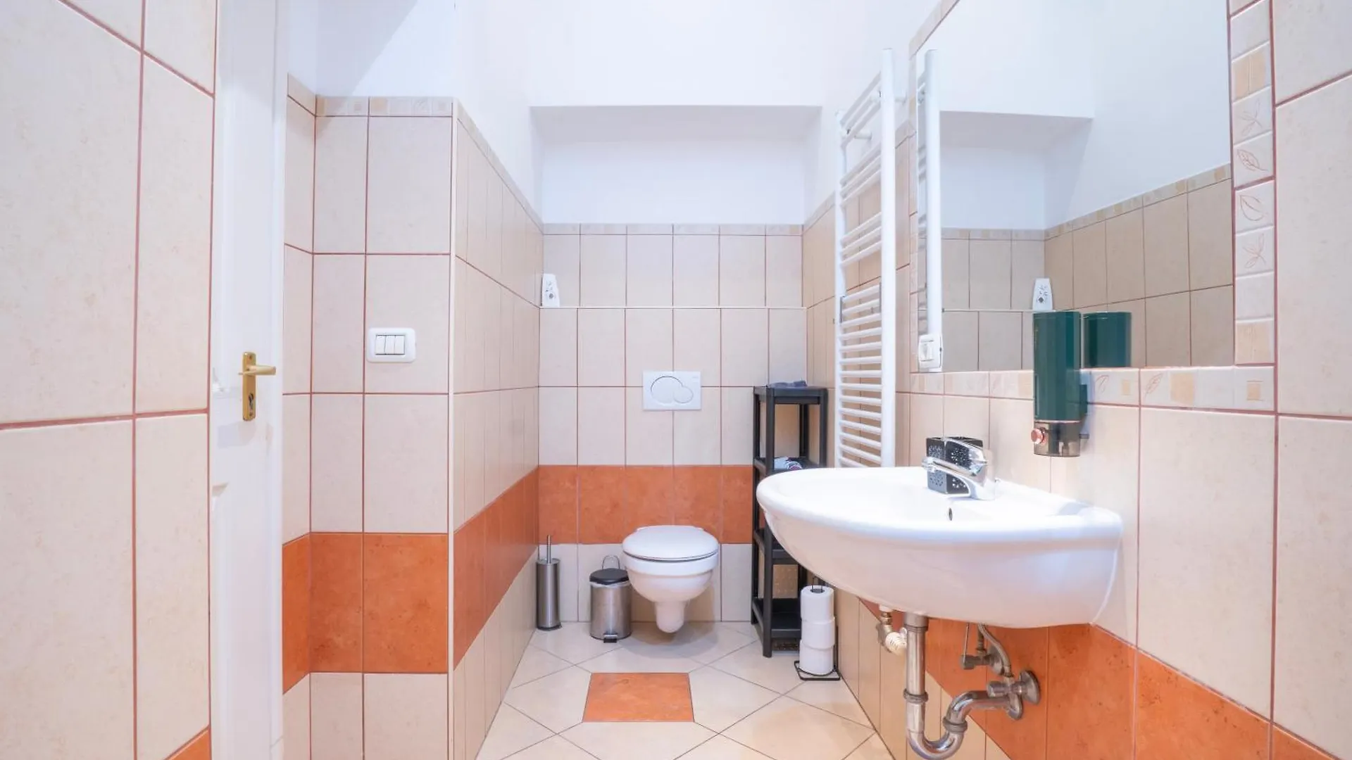 Cedar Inn Budapest - Palace District Apartamento